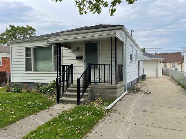 1416 Champaign Road  Lincoln Park MI 48146 photo