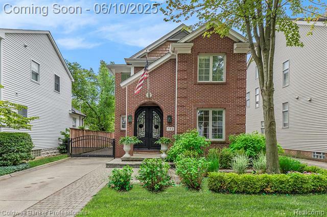 Property Photo: 742 Emmons Avenue MI 48009