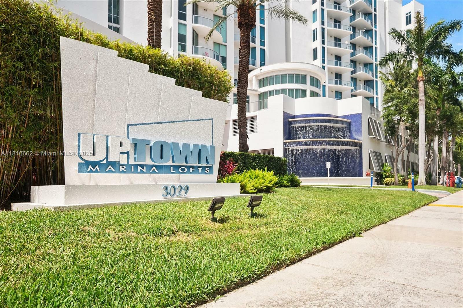 3029 NE 188th St 821  Aventura FL 33180 photo