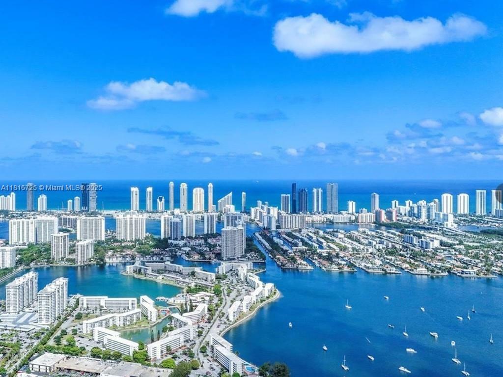 18051 Biscayne Blvd 1403  Aventura FL 33160 photo