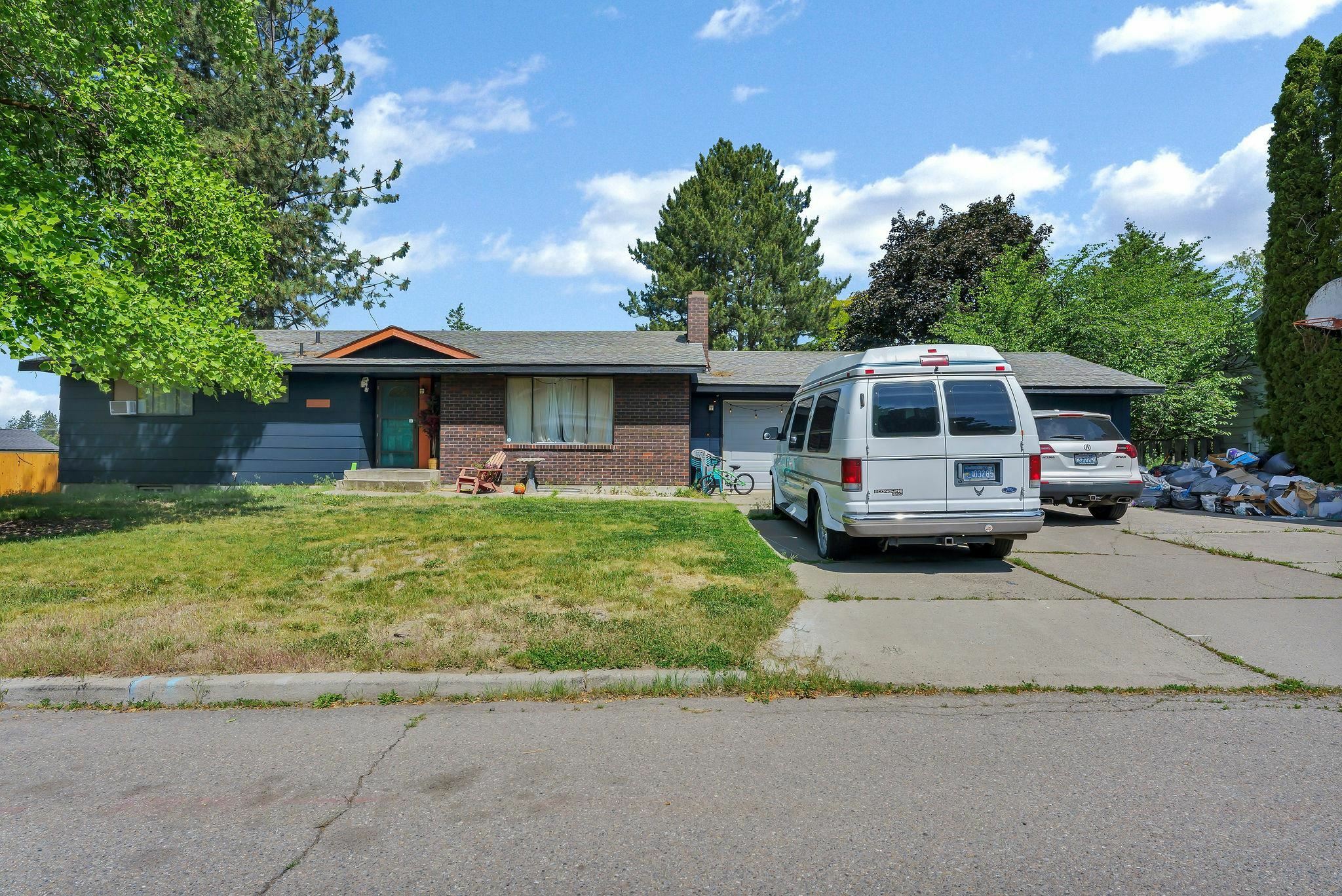 Property Photo: 4405 E 46th Ave WA 99223