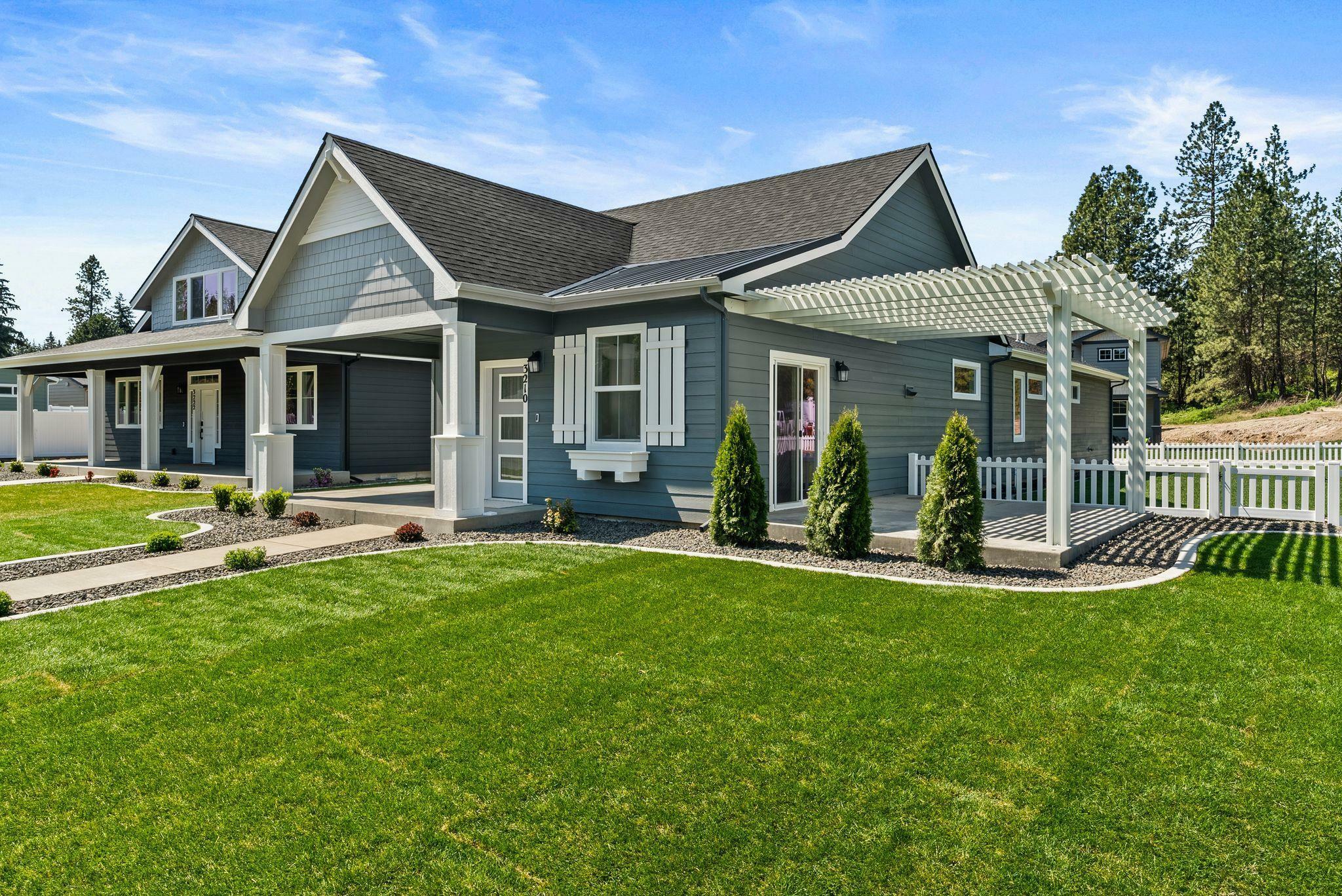 Property Photo: 12215 N Dupont Dr WA 99208
