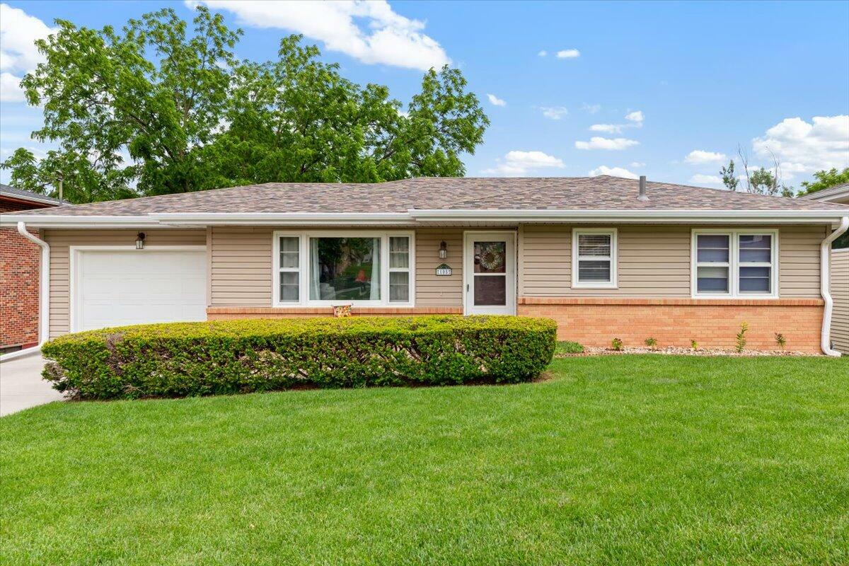 Property Photo: 105 Zenith Drive IA 51503