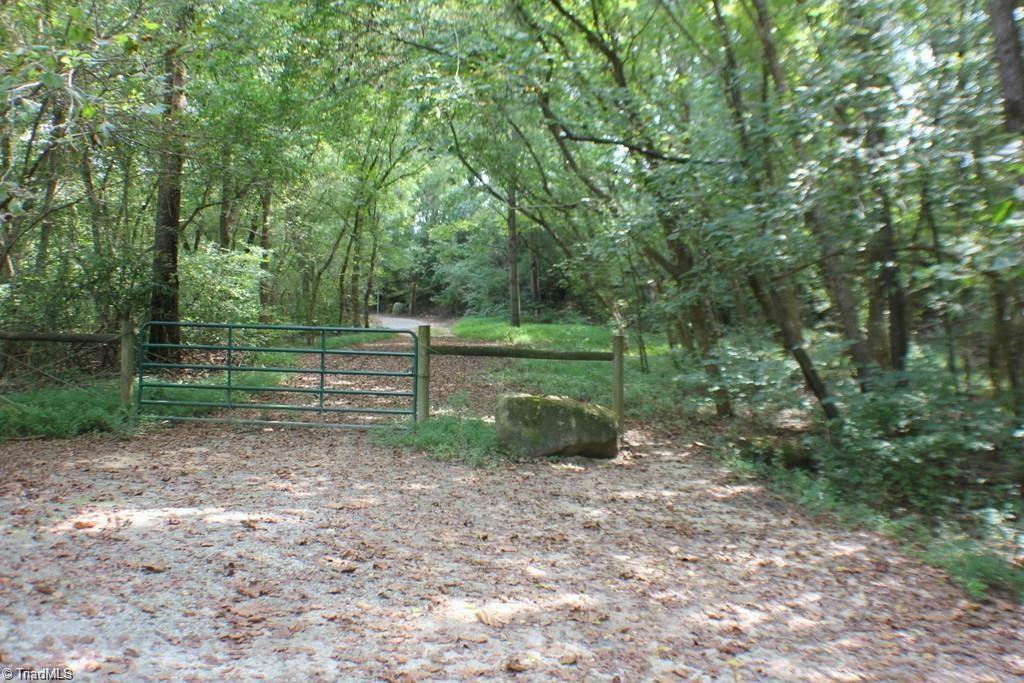 Property Photo: 226 Hamburg Street NC 27030