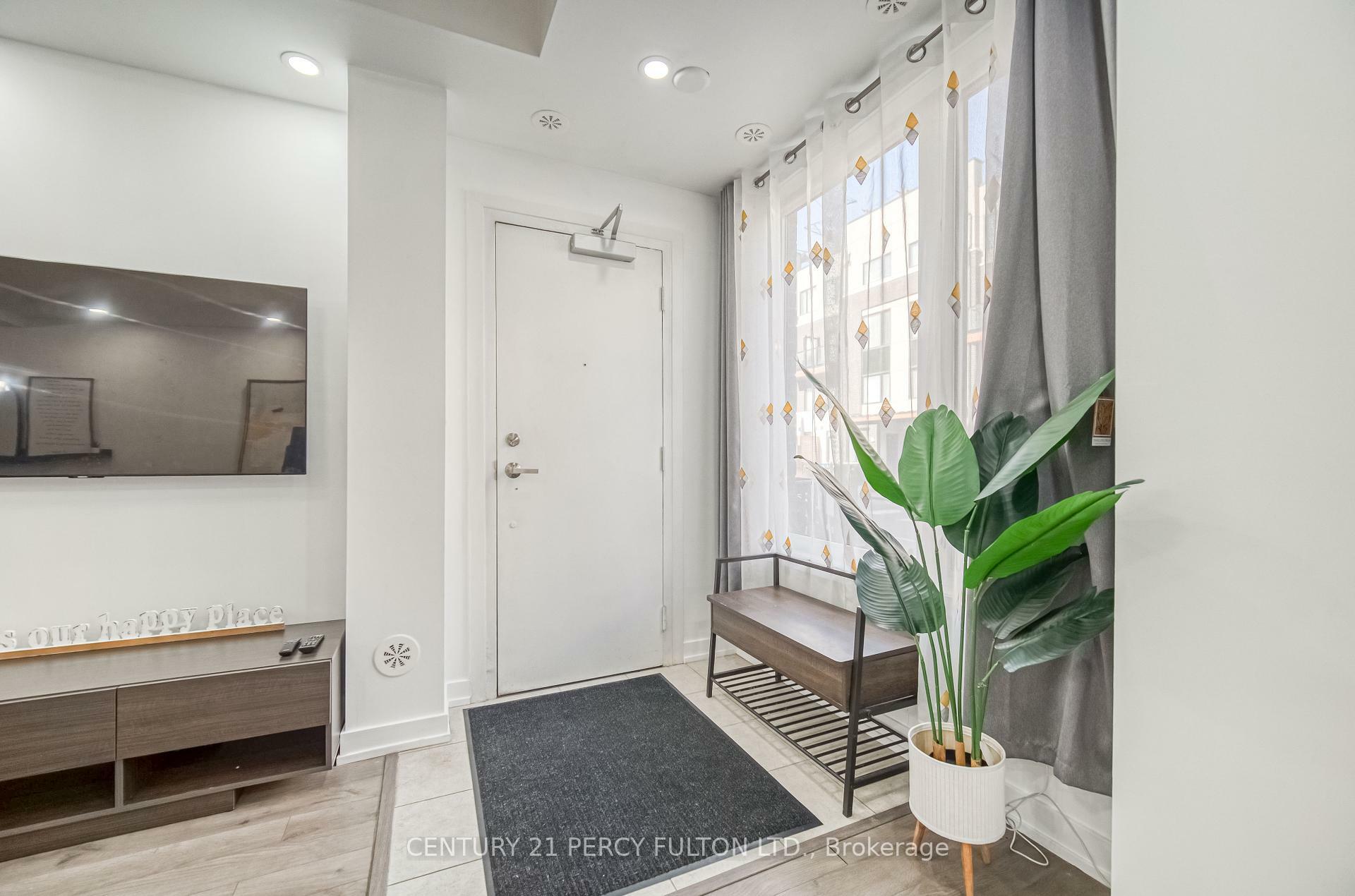 Photo de la propriété:  1555 Kingston Road 504  ON L1V 0E9 