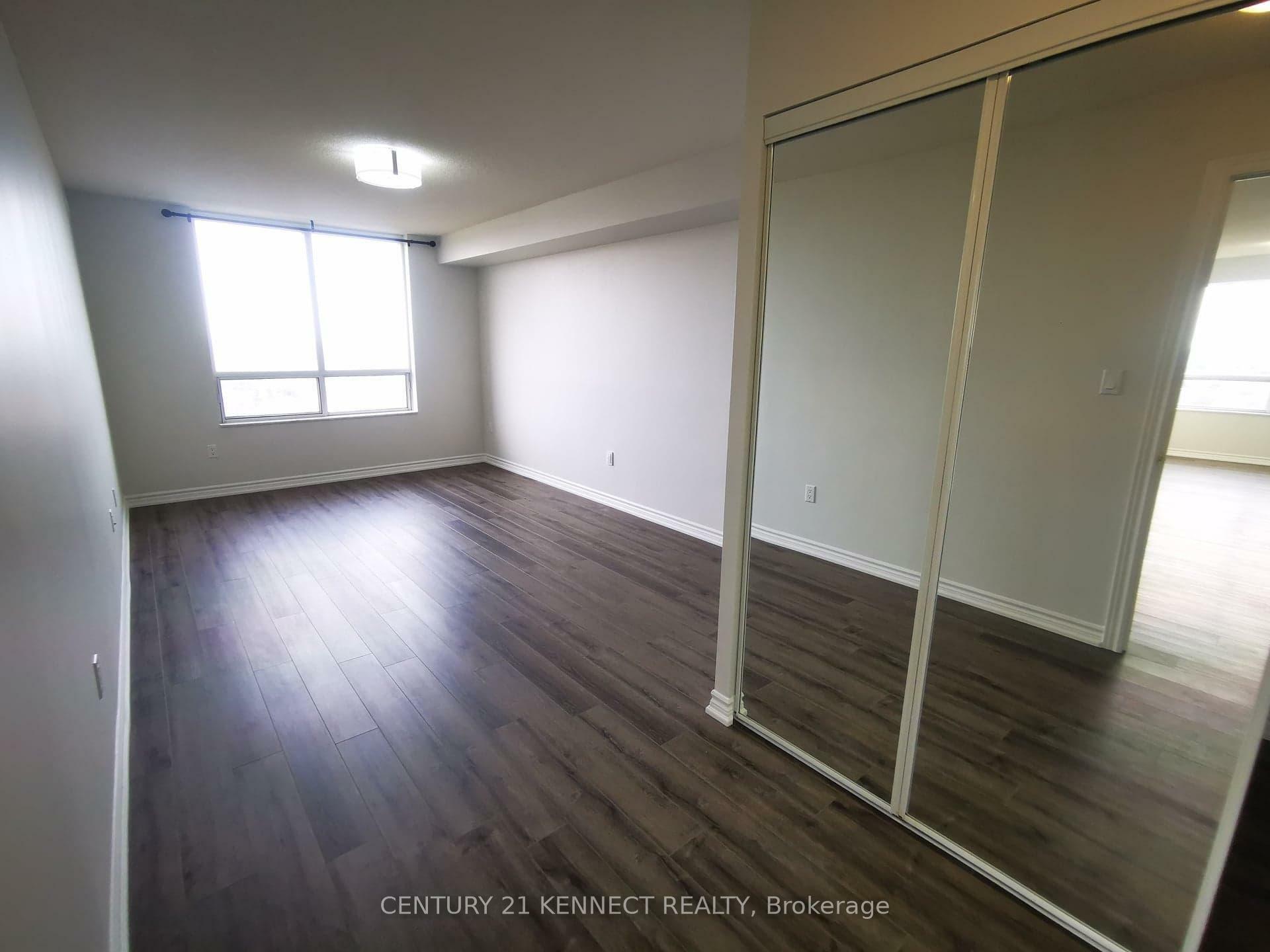 Photo de la propriété: 228 Bonis Avenue 2611 ON M1T 3W4