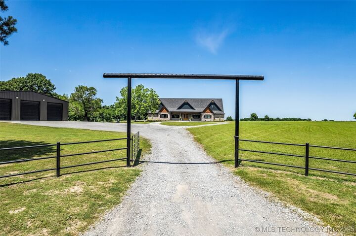 35795 E 231st Street S  Porter OK 74454 photo