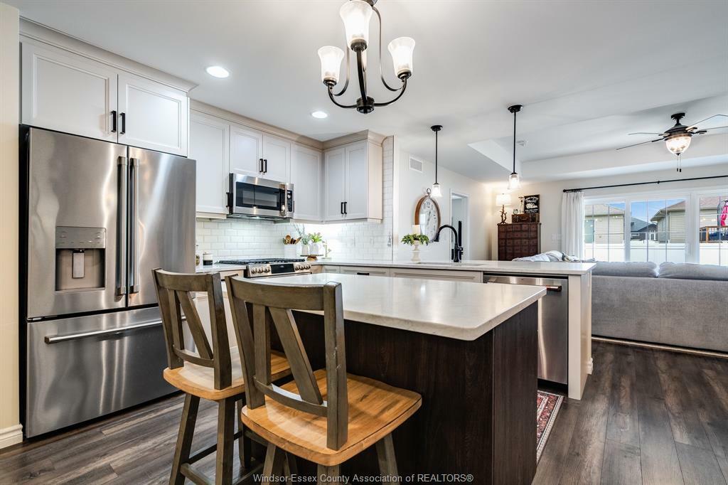 Property Photo: 1168 Peabody Avenue ON N8P 0C7
