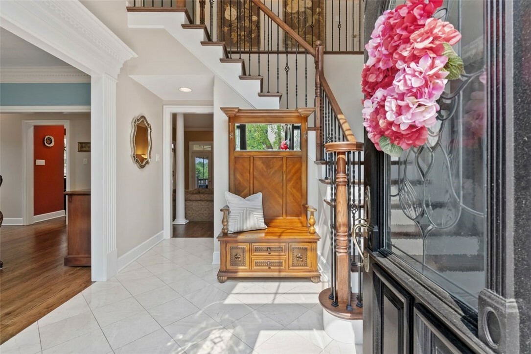 Property Photo: 112 Beaver Creek Ct PA 15143