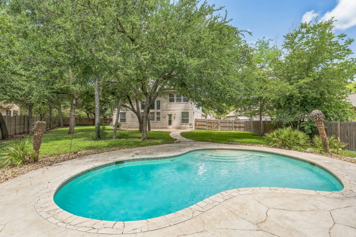 Property Photo: 11001 Alison Parke Trail TX 78750
