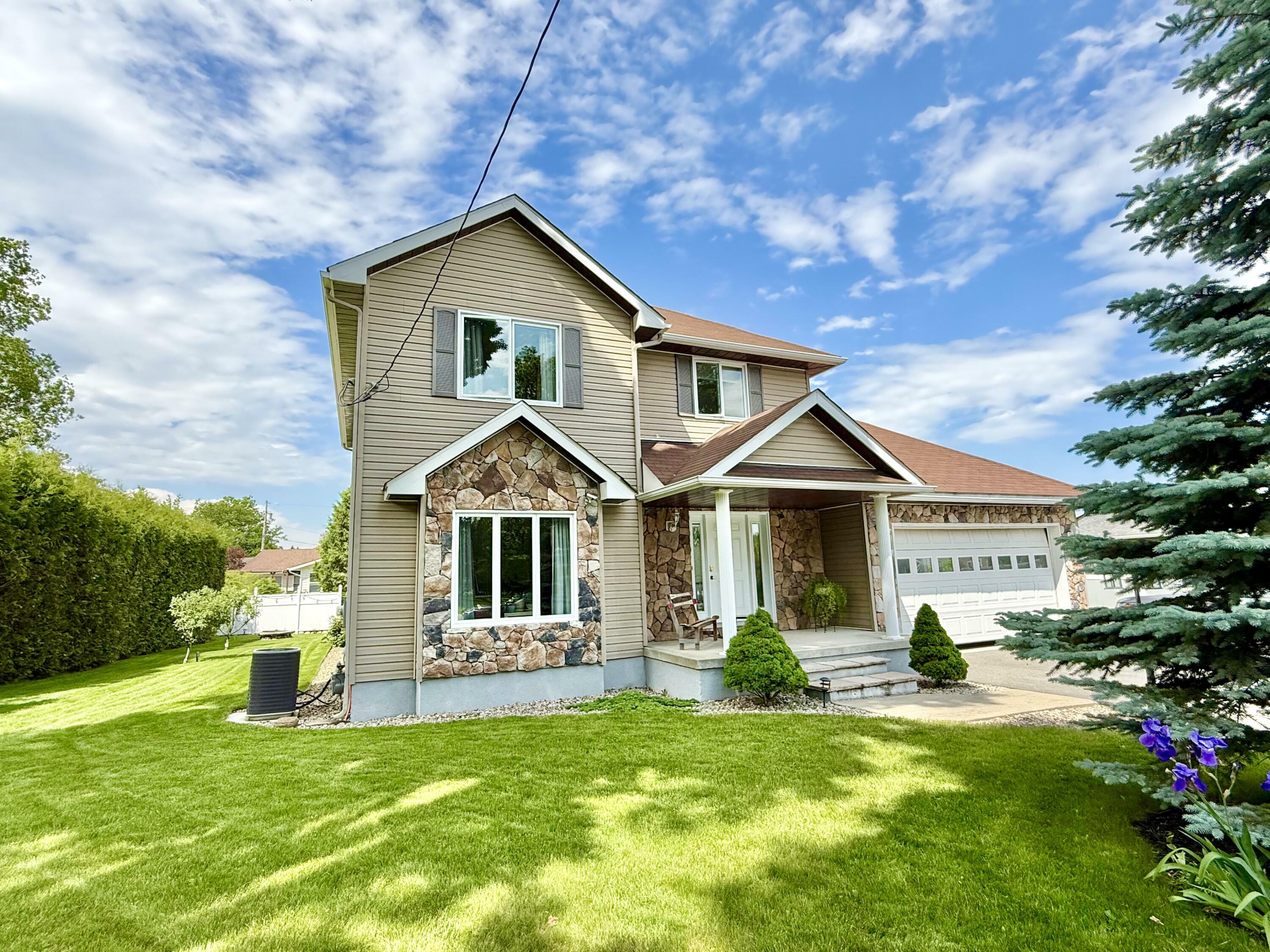 Property Photo:  4 Ada Court  NY 12901 