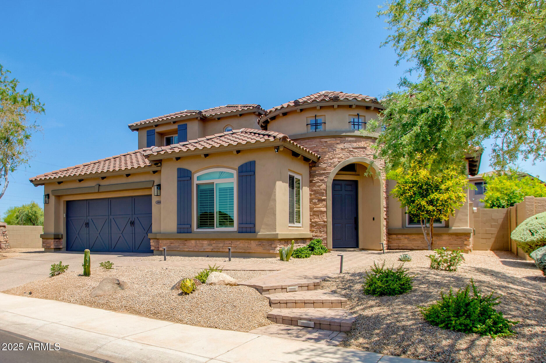 Property Photo:  3804 E Daley Lane  AZ 85050 