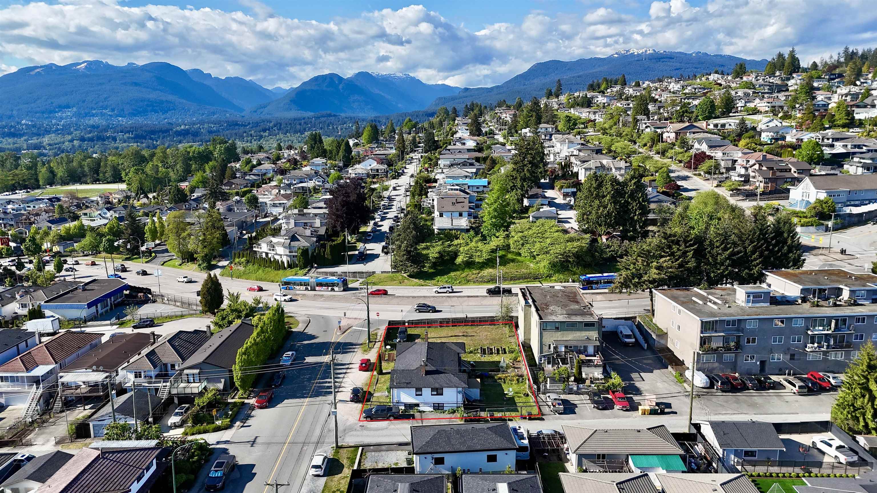 Property Photo: 420 Delta Avenue BC V5B 3C8
