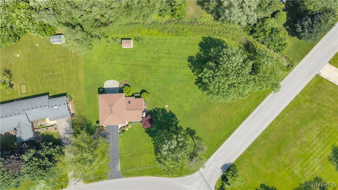 Property Photo:  8961 The Fairways  NY 14031 