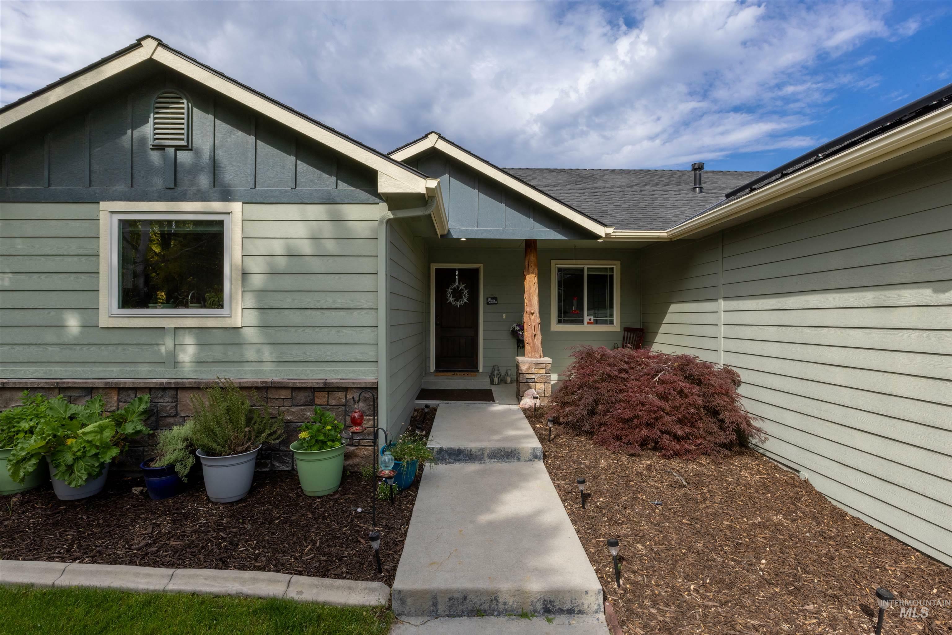 Property Photo: 2493 S Skyview Dr ID 83686
