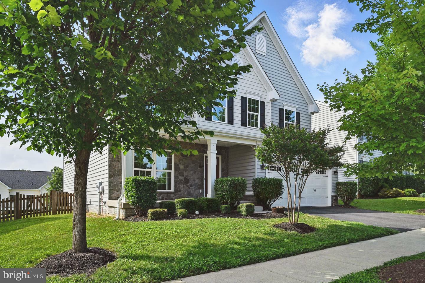 Property Photo: 8 William Albert Way VA 20180