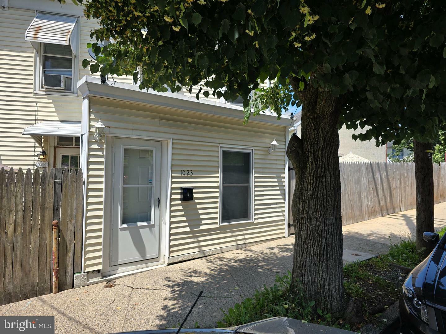 Property Photo: 1023 South Street PA 19602