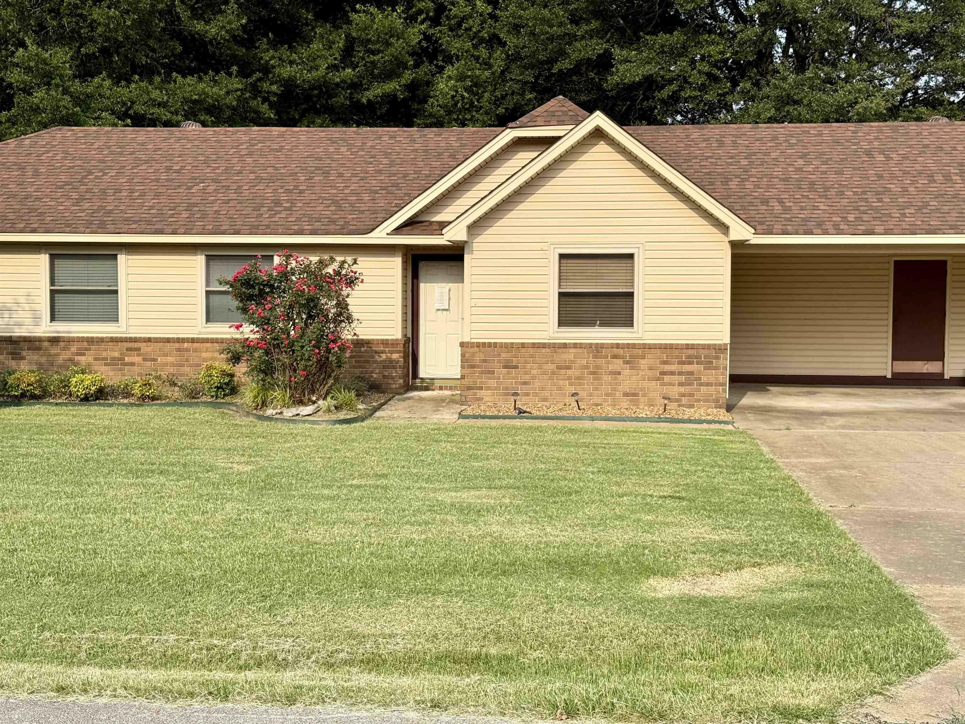Property Photo: 33 Windfield Circle AR 72472