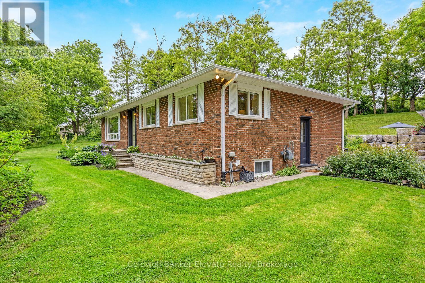 Property Photo: 25 Caroline Street ON L7G 2J5
