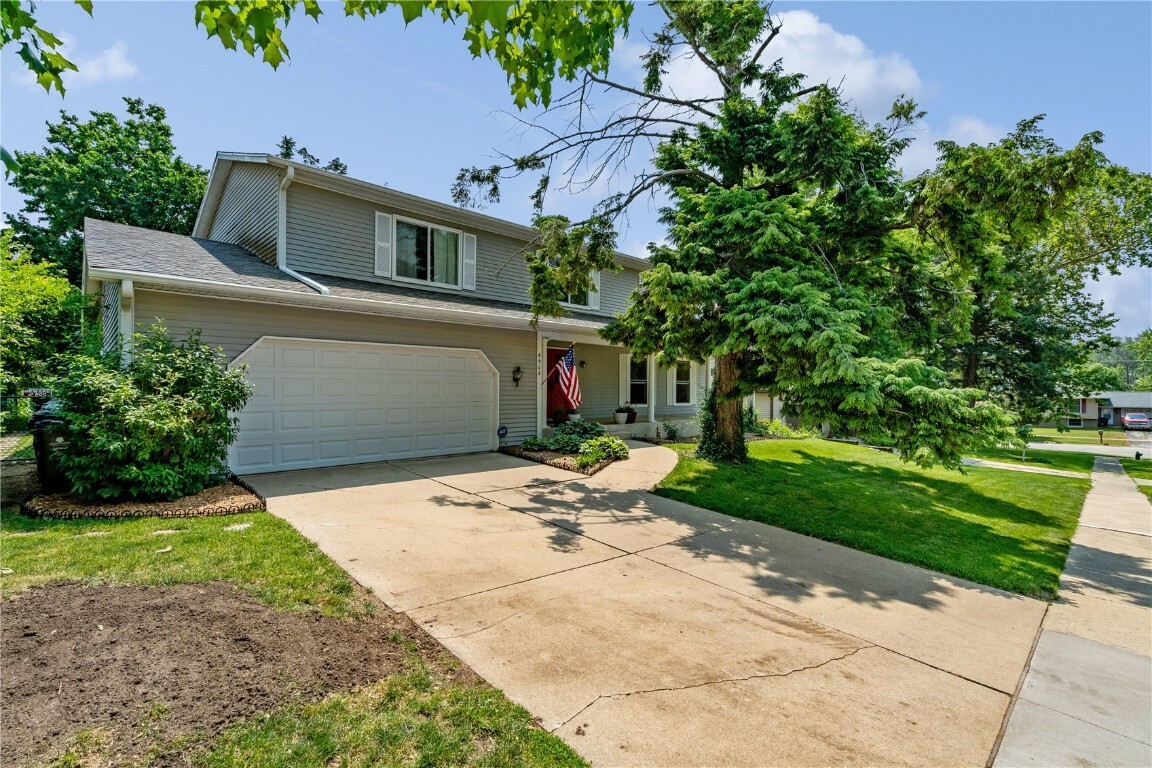 Property Photo: 6908 Larkwood Dr. NE IA 52402