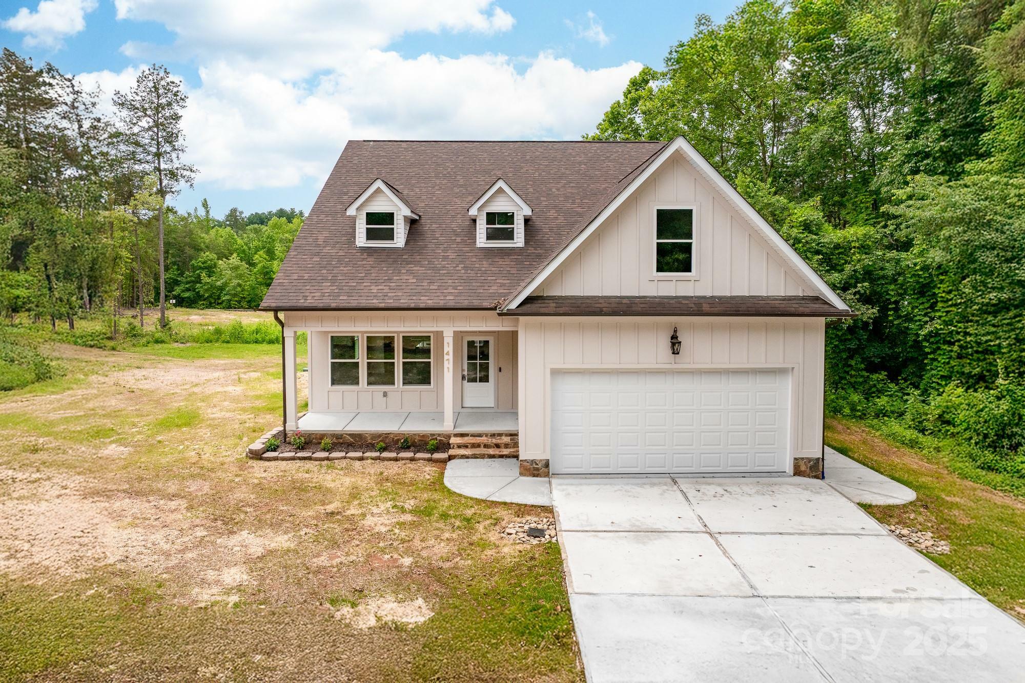 Property Photo:  1471 Marshbrooke Lane  NC 28609 