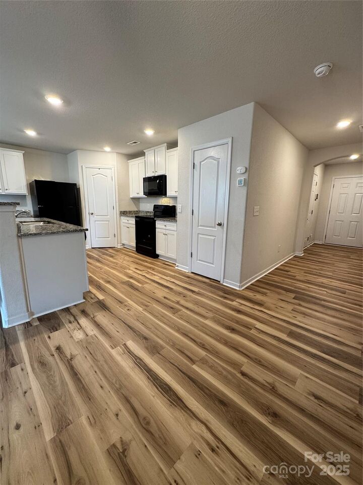 Property Photo: 2026 Talbert Court NC 28214