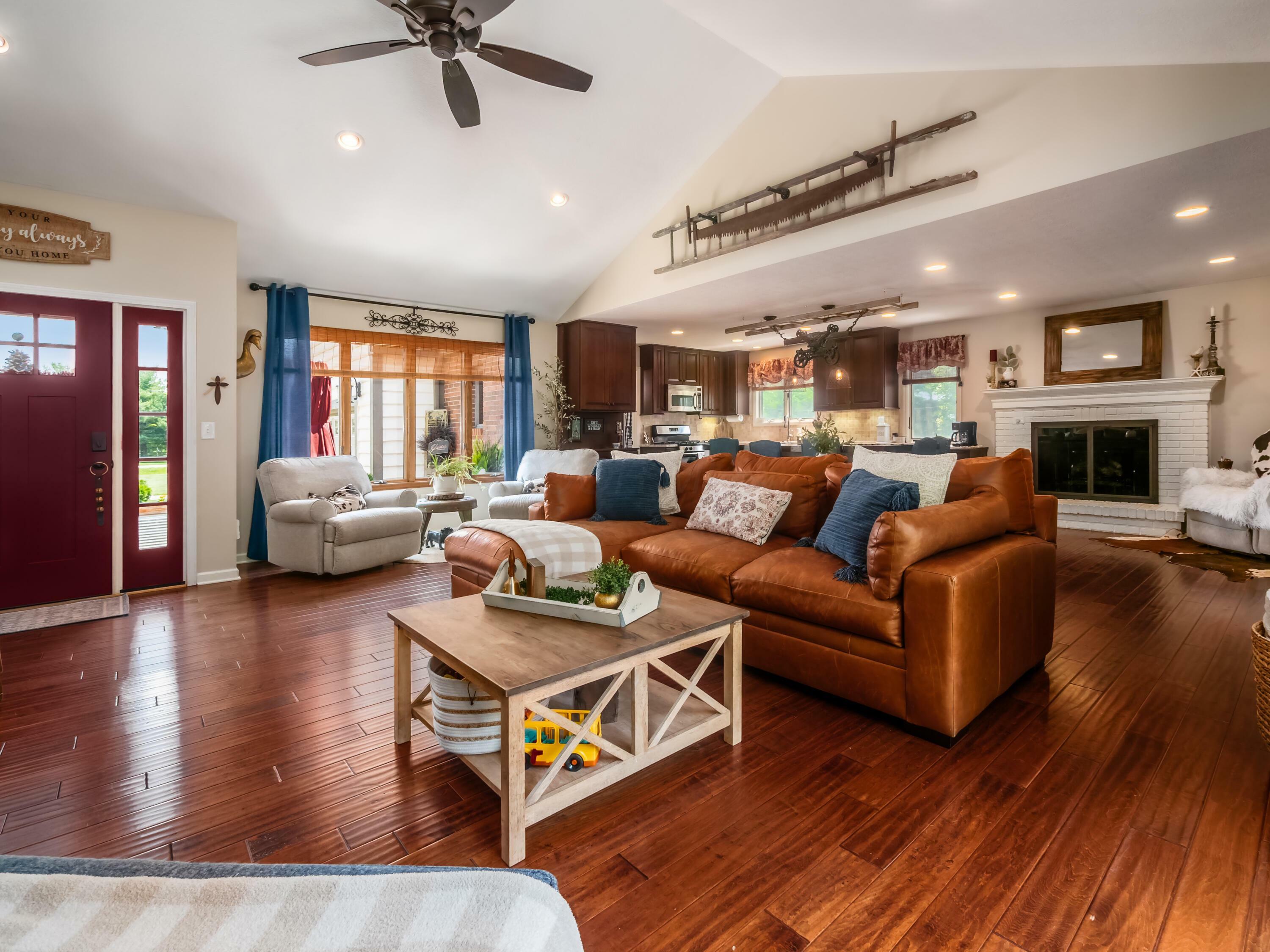 Property Photo: 11199 Pickerington NW Road OH 43147