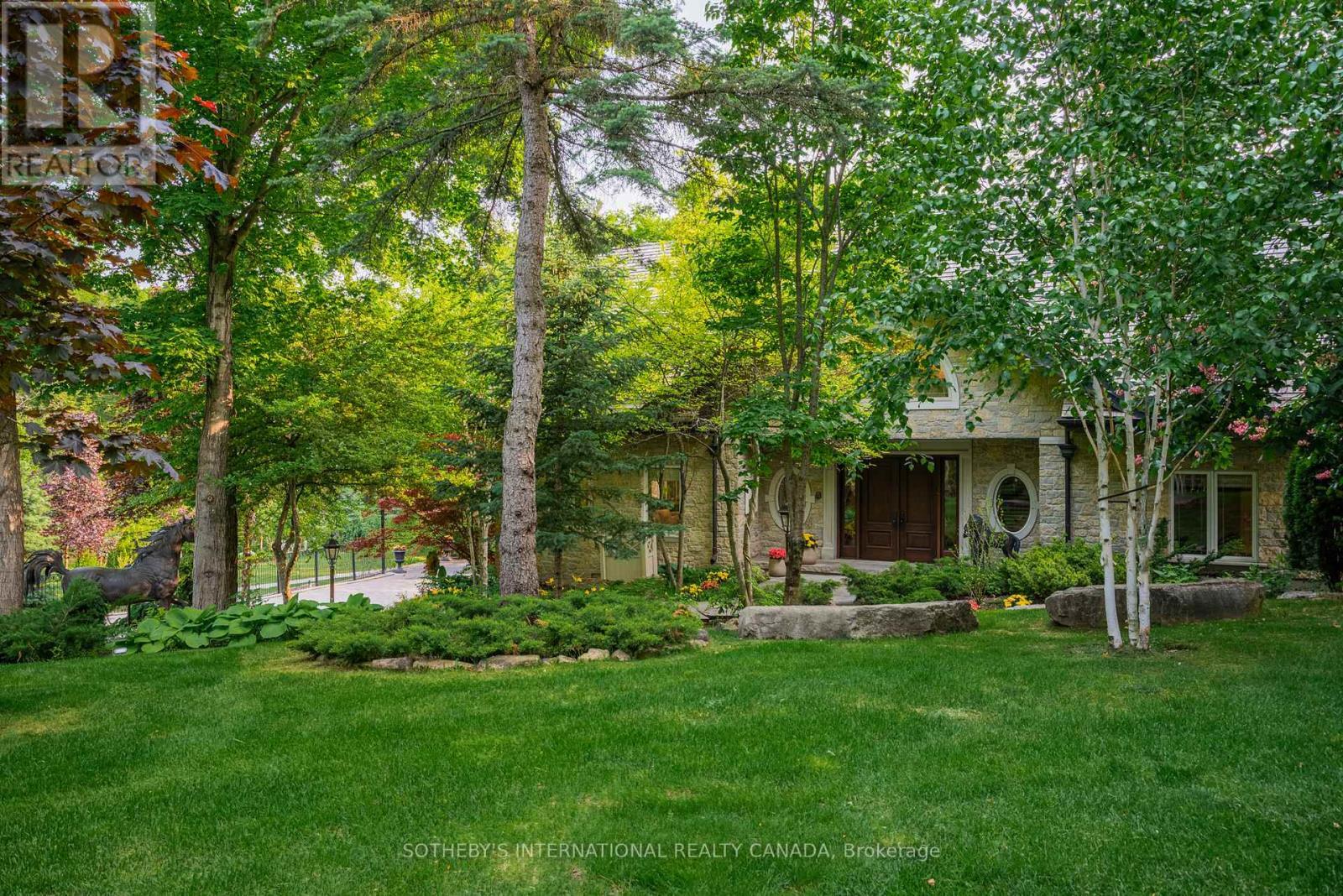 Property Photo: 101 Paula Court ON L0J 1C0