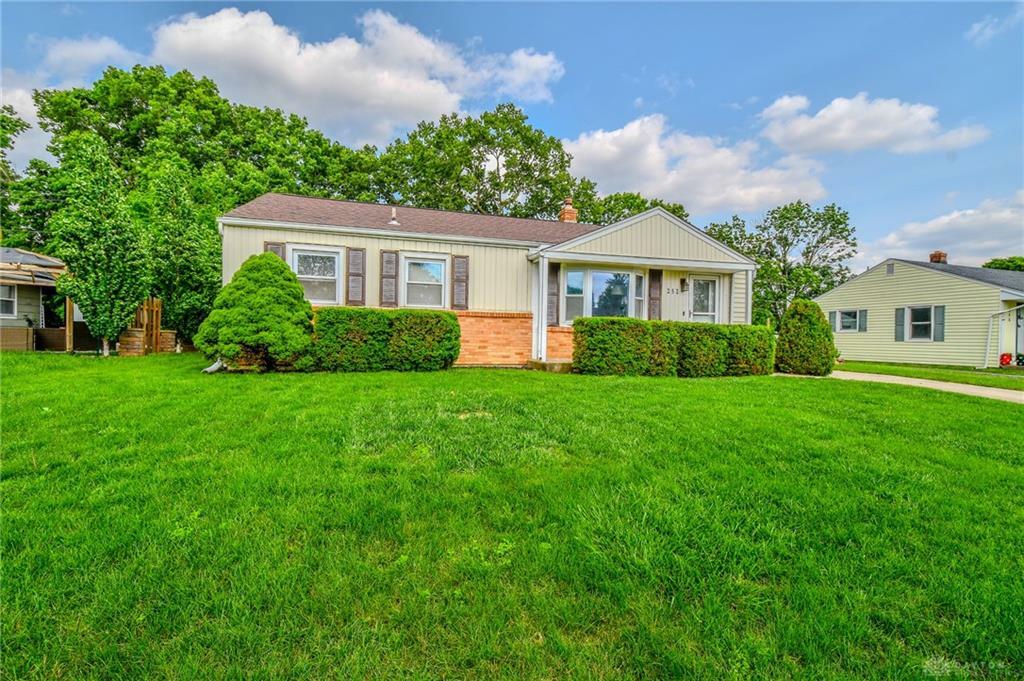 Property Photo: 252 N Tippecanoe Drive OH 45371