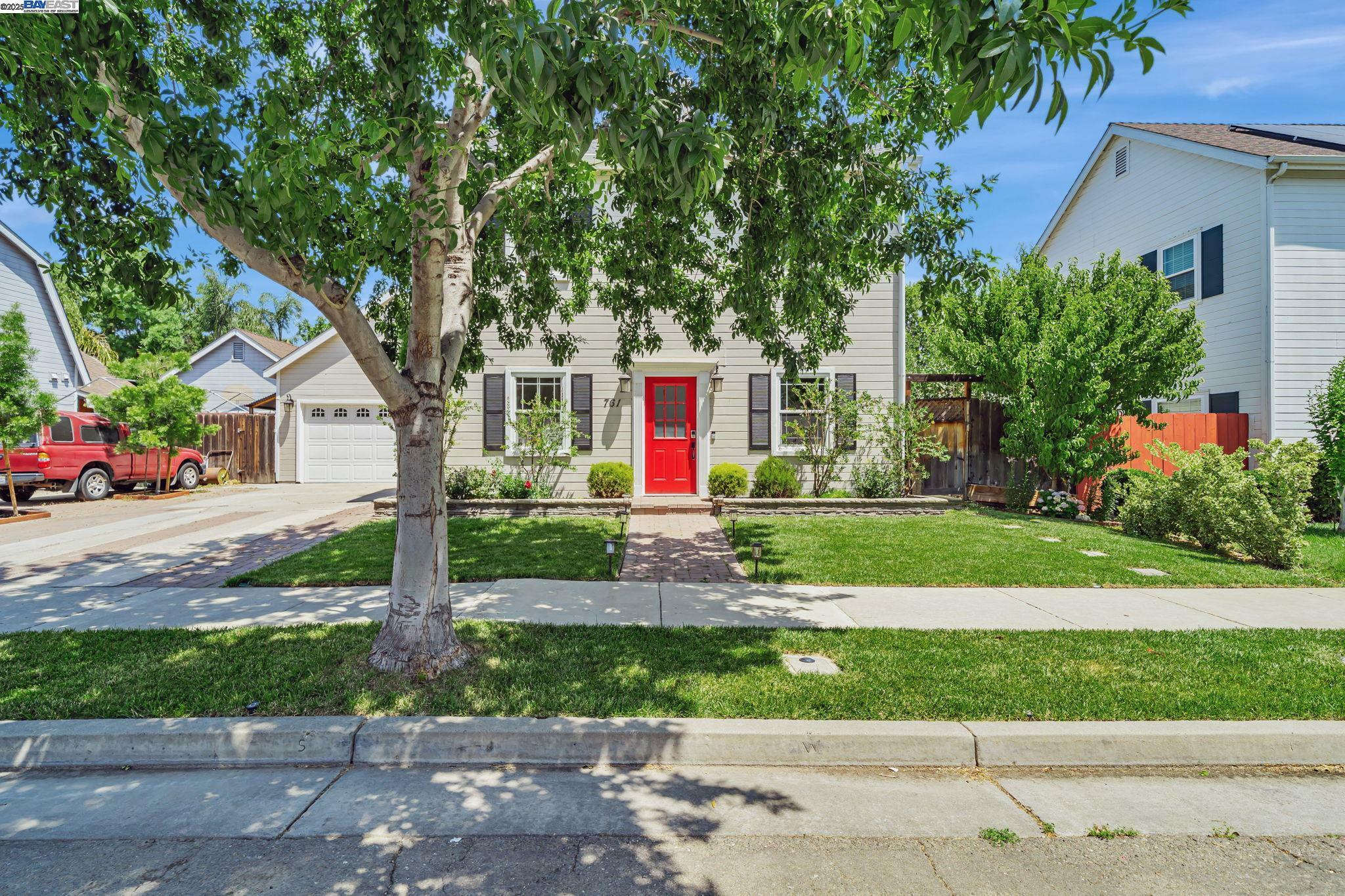 Property Photo: 761 Potsgrove Place CA 95377
