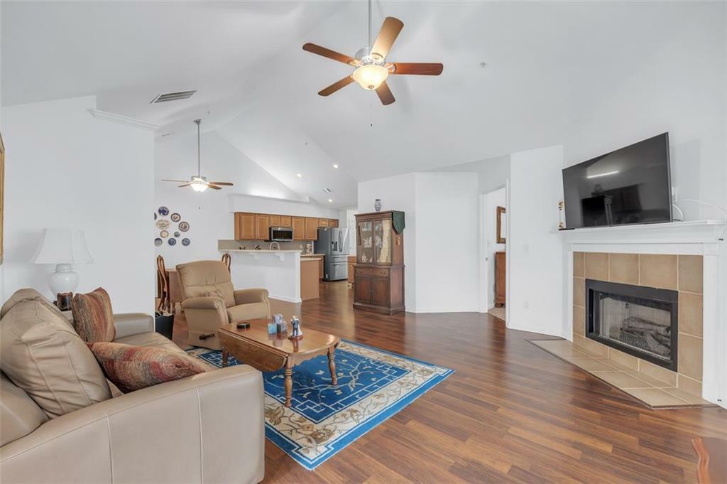 Property Photo: 1402 Silver Summit Drive SE GA 30094