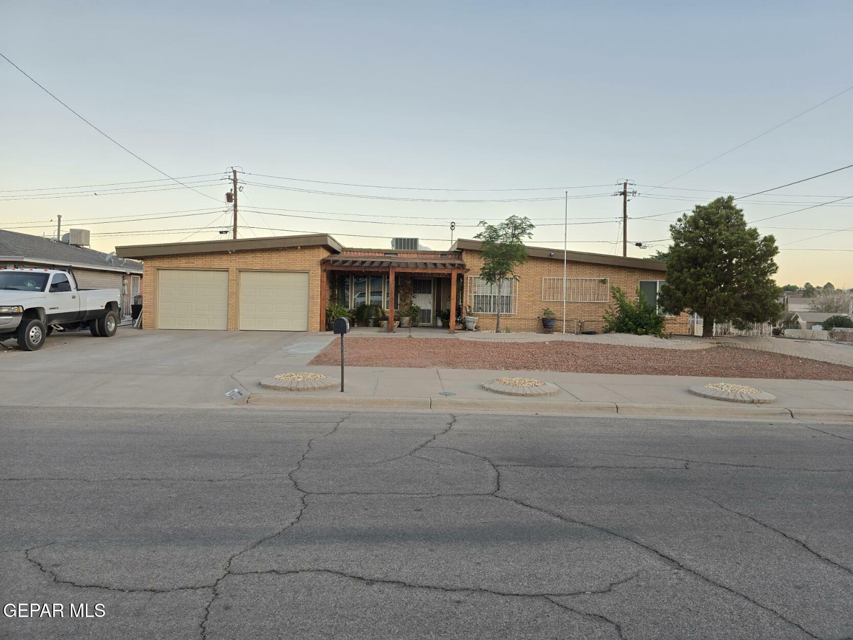 7000 Armistad Avenue  El Paso TX 79912 photo