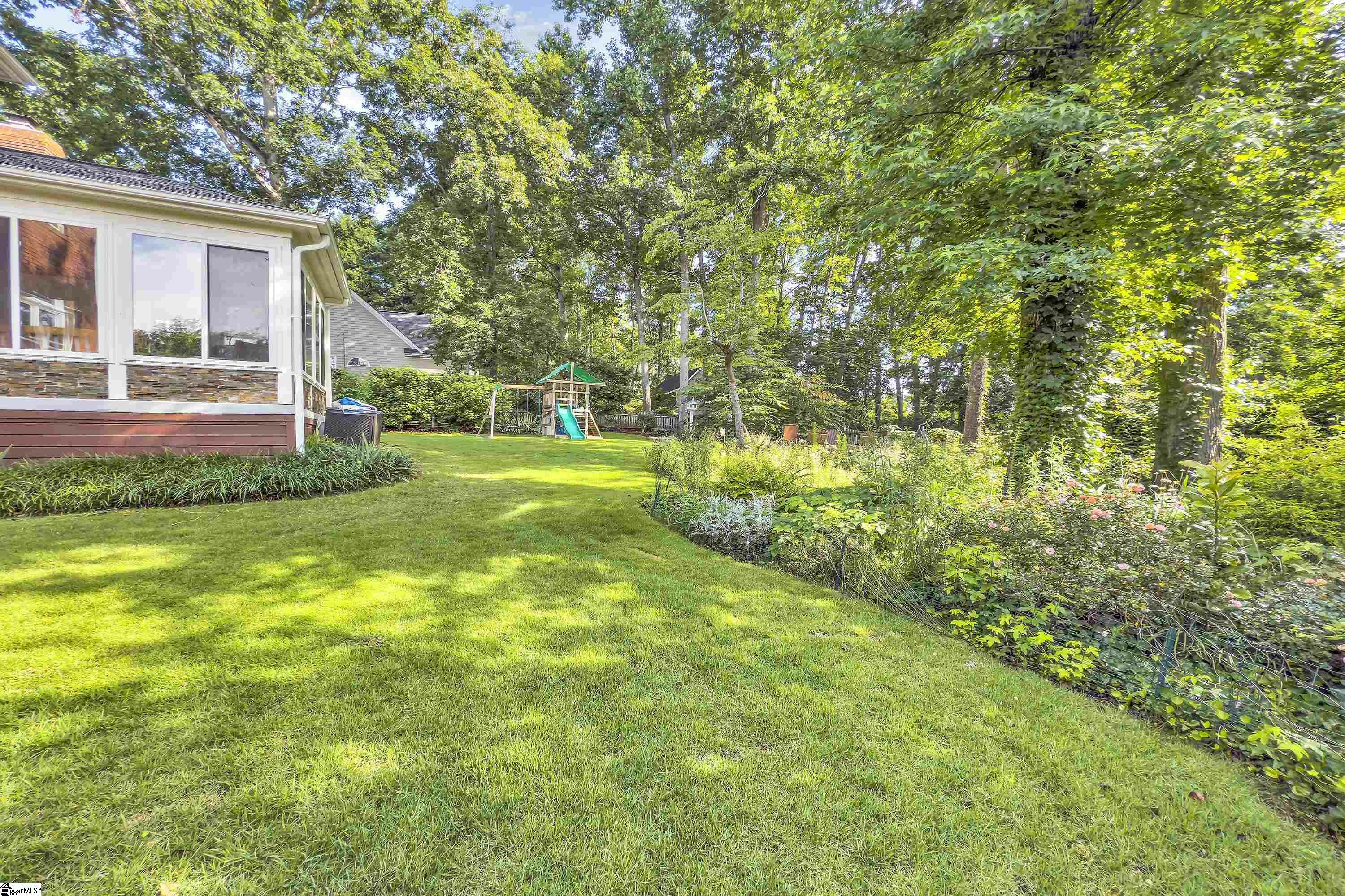 Property Photo: 204 Beckworth Drive SC 29687