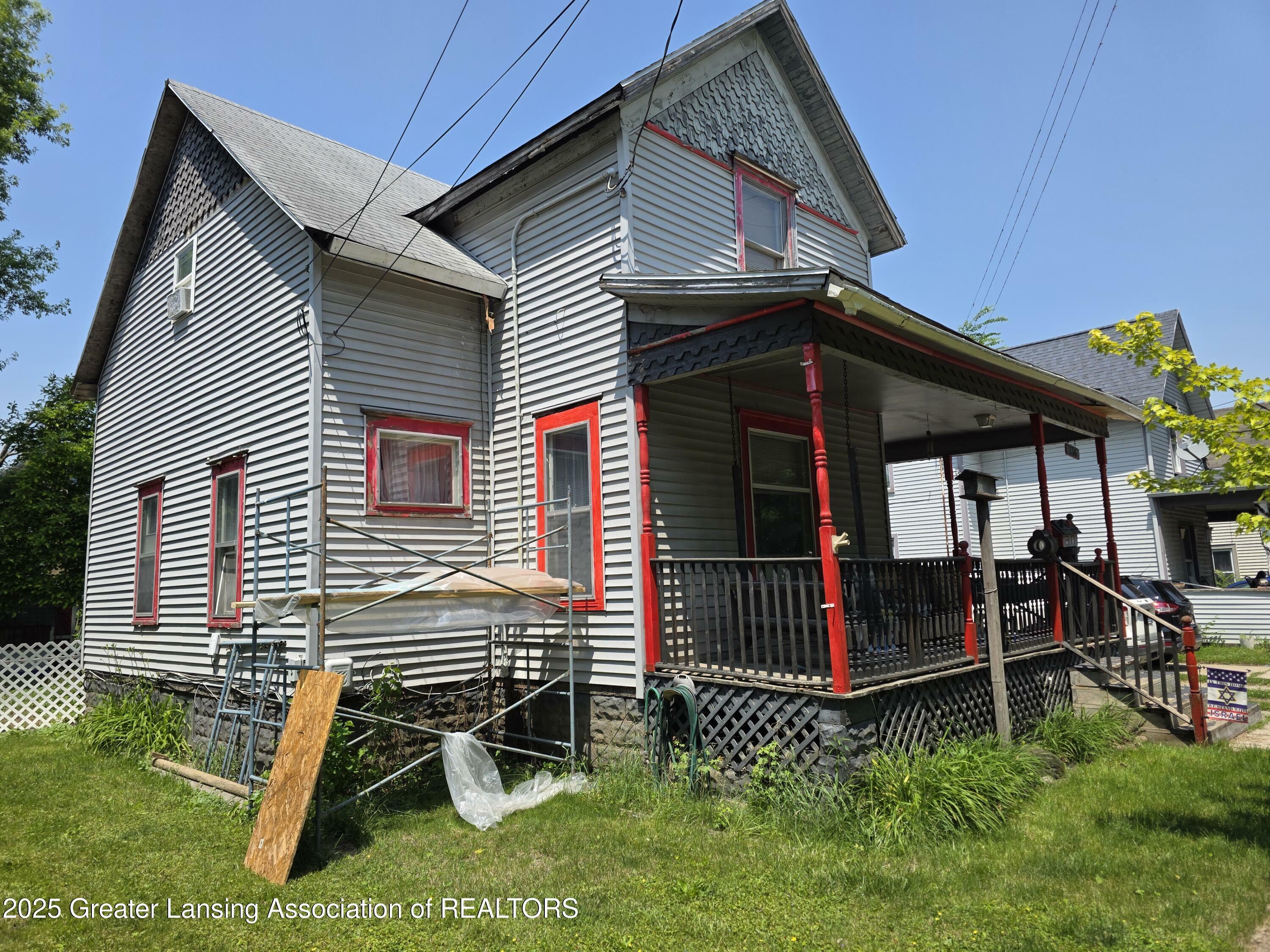 Property Photo: 136 S Hosmer Street MI 48912
