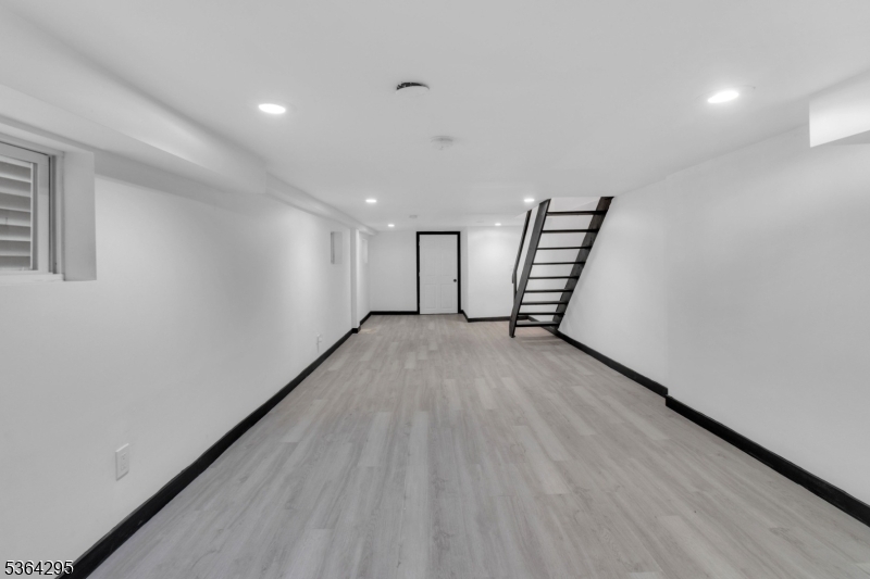 Property Photo: 158 Catherine St NJ 07201