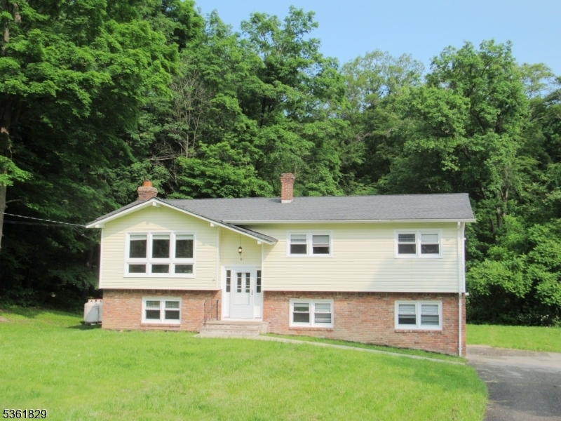 Property Photo:  81 Sammis Rd  NJ 07461 