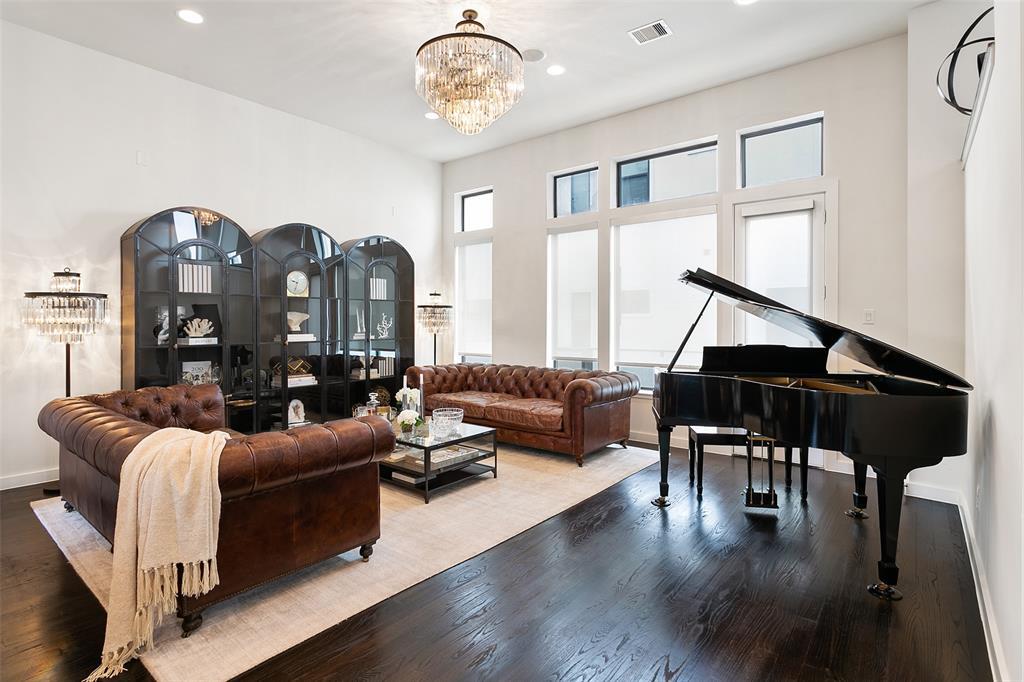 Property Photo: 1509 Colorado Street TX 77007