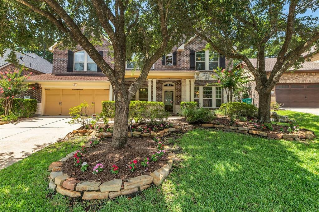 Property Photo: 111 N Almondell Circle TX 77354