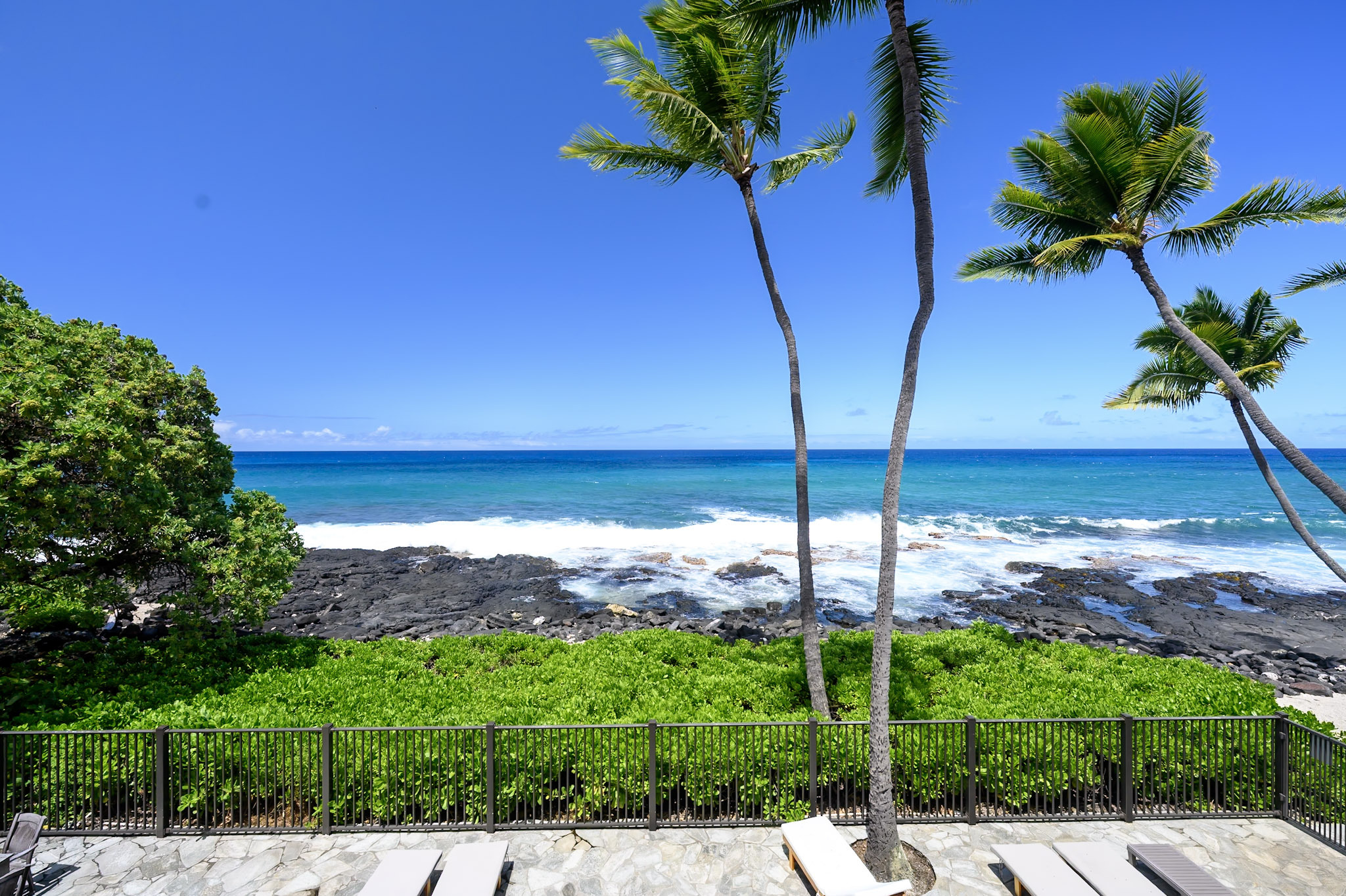 Property Photo: 76-6212 Alii Dr 205 HI 96740