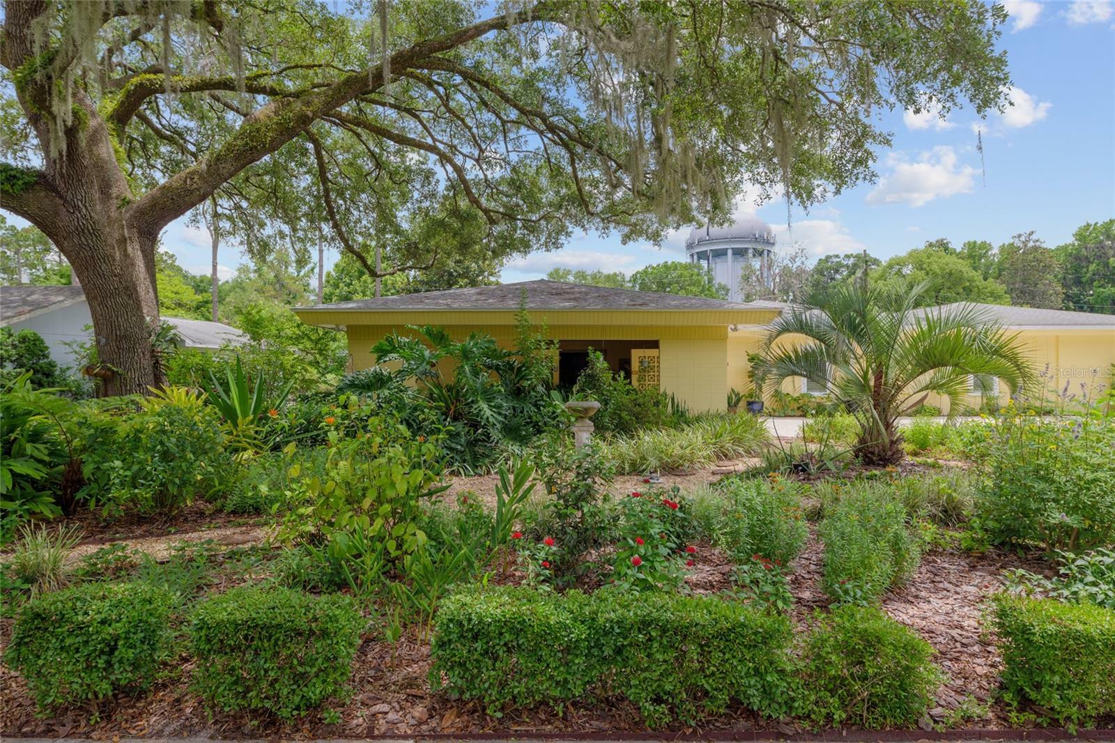 Property Photo: 2281 NW 21st Place FL 32605