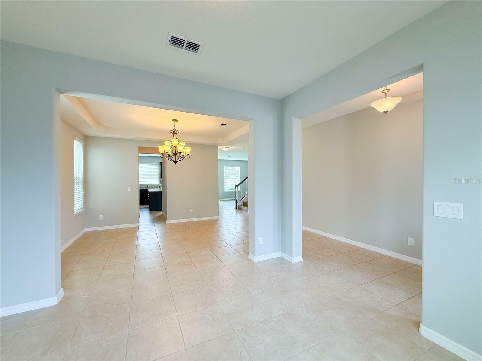 Property Photo: 5107 Longmeadow Park Street FL 32811