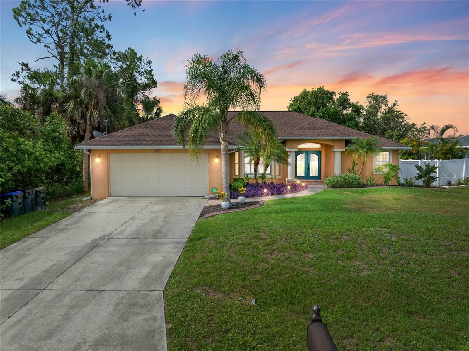 Property Photo: 2373 Chartwell Avenue FL 34288