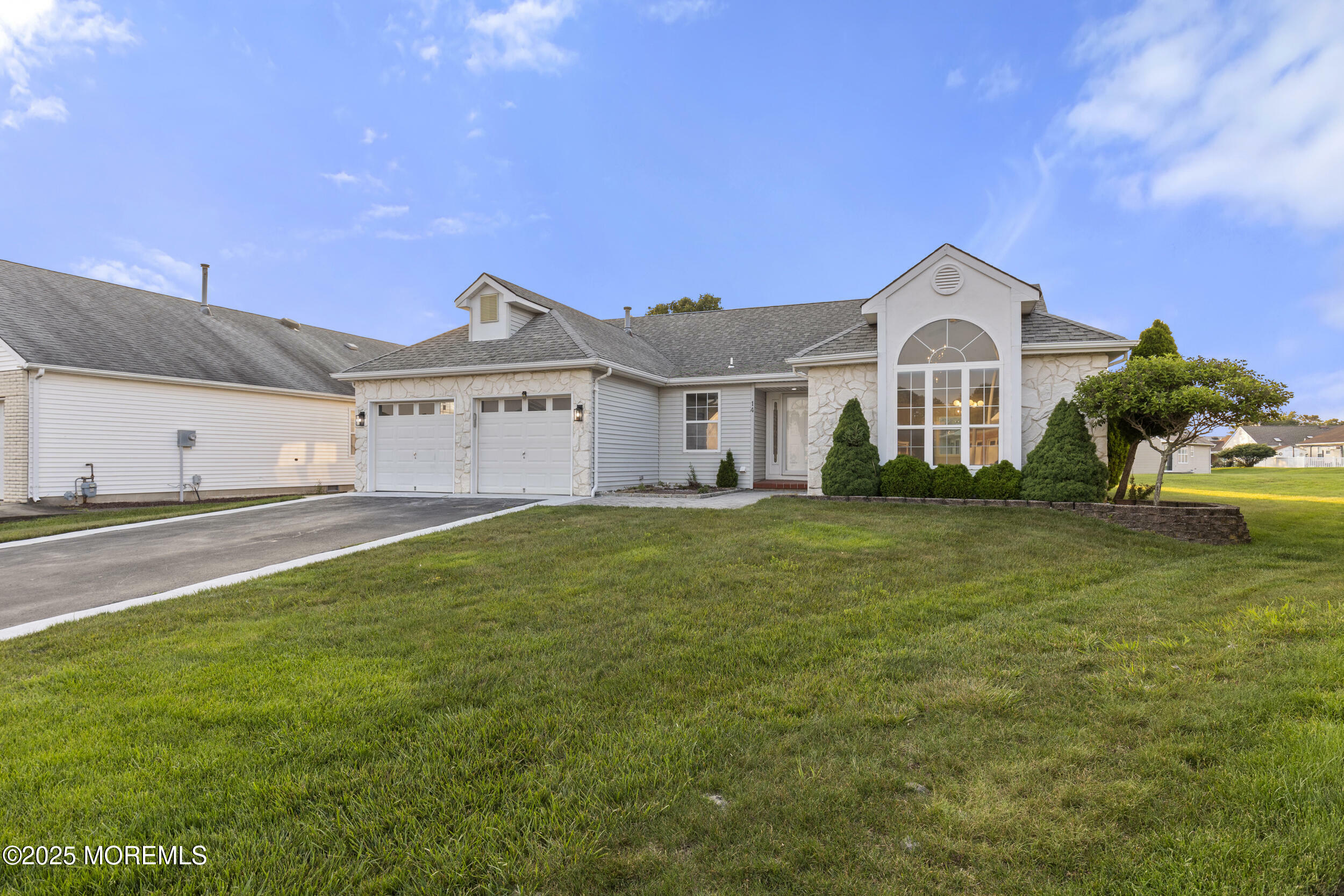 Property Photo: 14 Gwyn Court NJ 08757