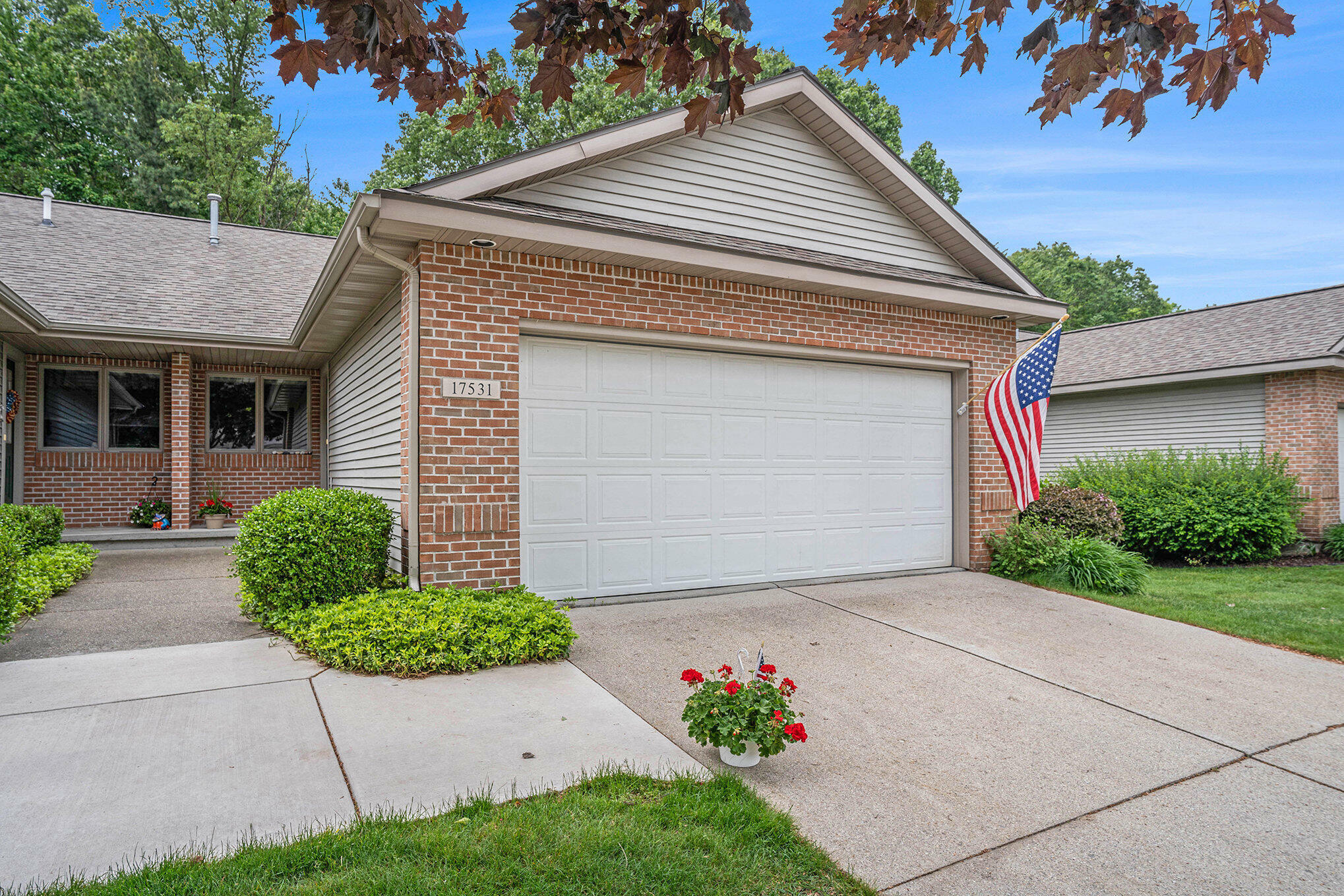 Property Photo: 17531 Park Place Circle MI 49456