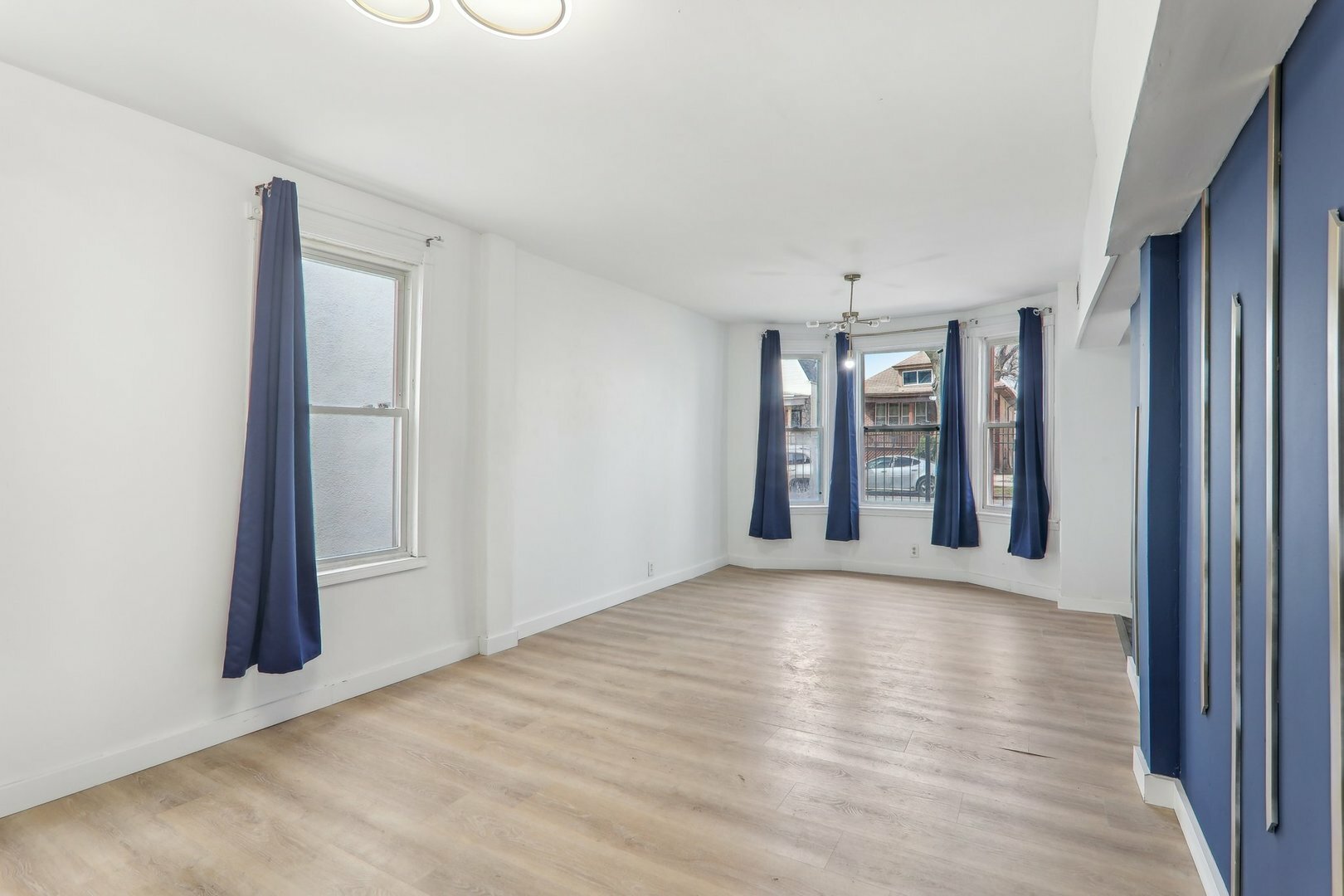 Property Photo: 8807 S Lowe Avenue IL 60620