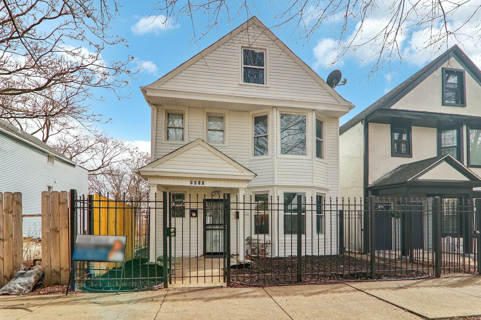 Property Photo: 8807 S Lowe Avenue IL 60620