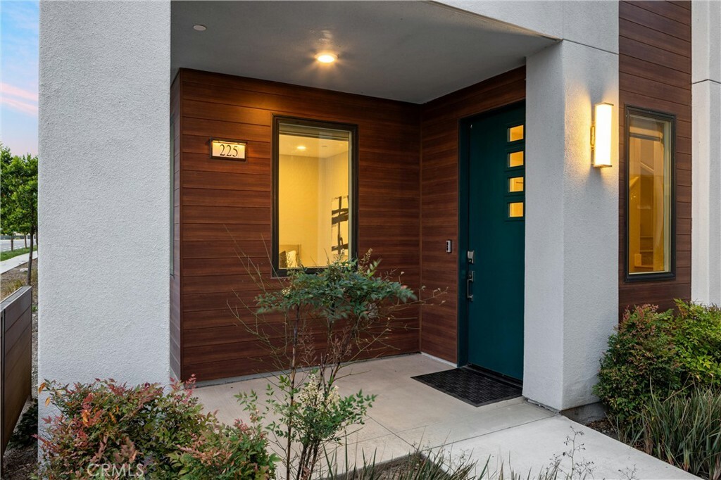 Property Photo: 225 Waypoint CA 92782