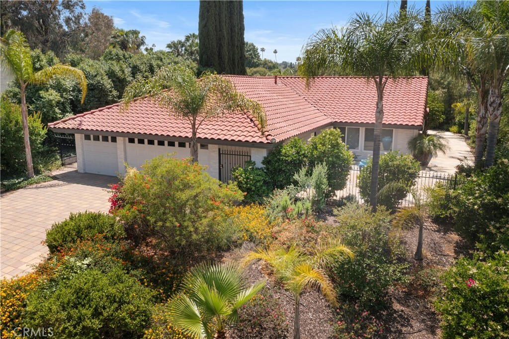 Property Photo:  6065 Saint Augustine Drive  CA 92506 