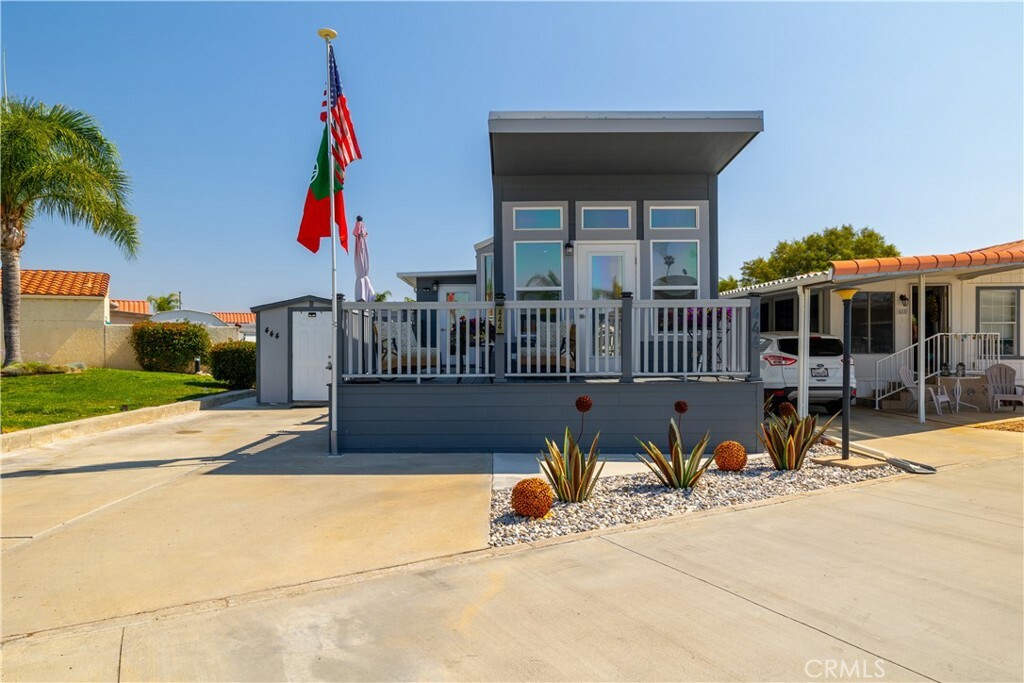 Property Photo: 1295 S Cawston Avenue 444 CA 92545