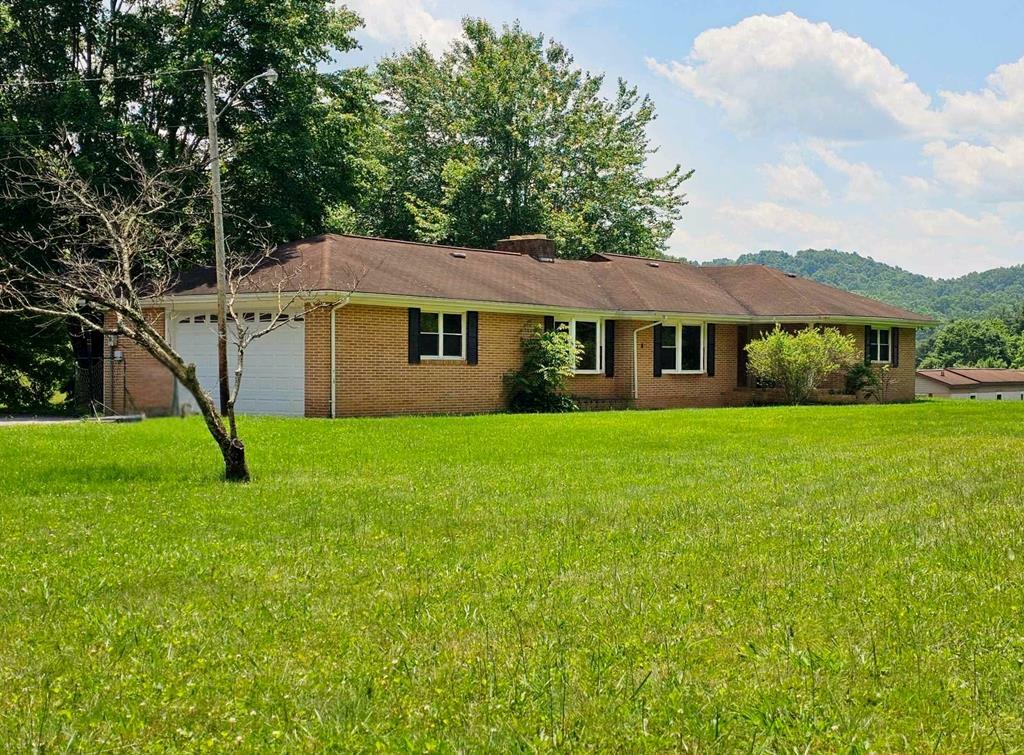 Property Photo:  150 Mimosa Street  WV 24740 
